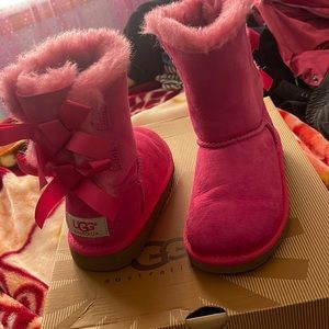 Uggs Bailey bow size 11